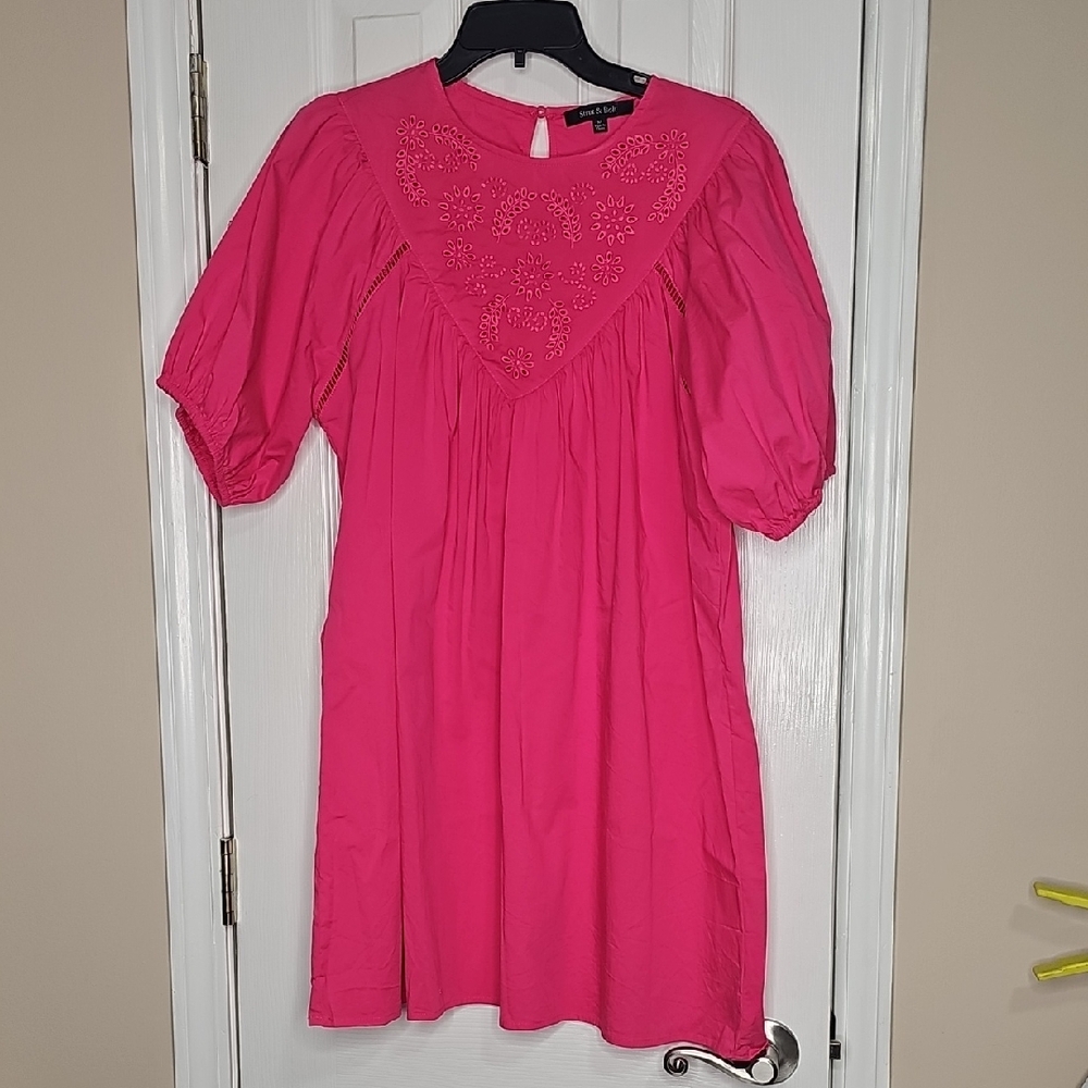 Strut & Bolt Vibrant Pink eyelet‎ short sleeve dress